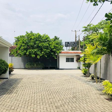 Bony'S Holiday Inn Negombo Exterior foto