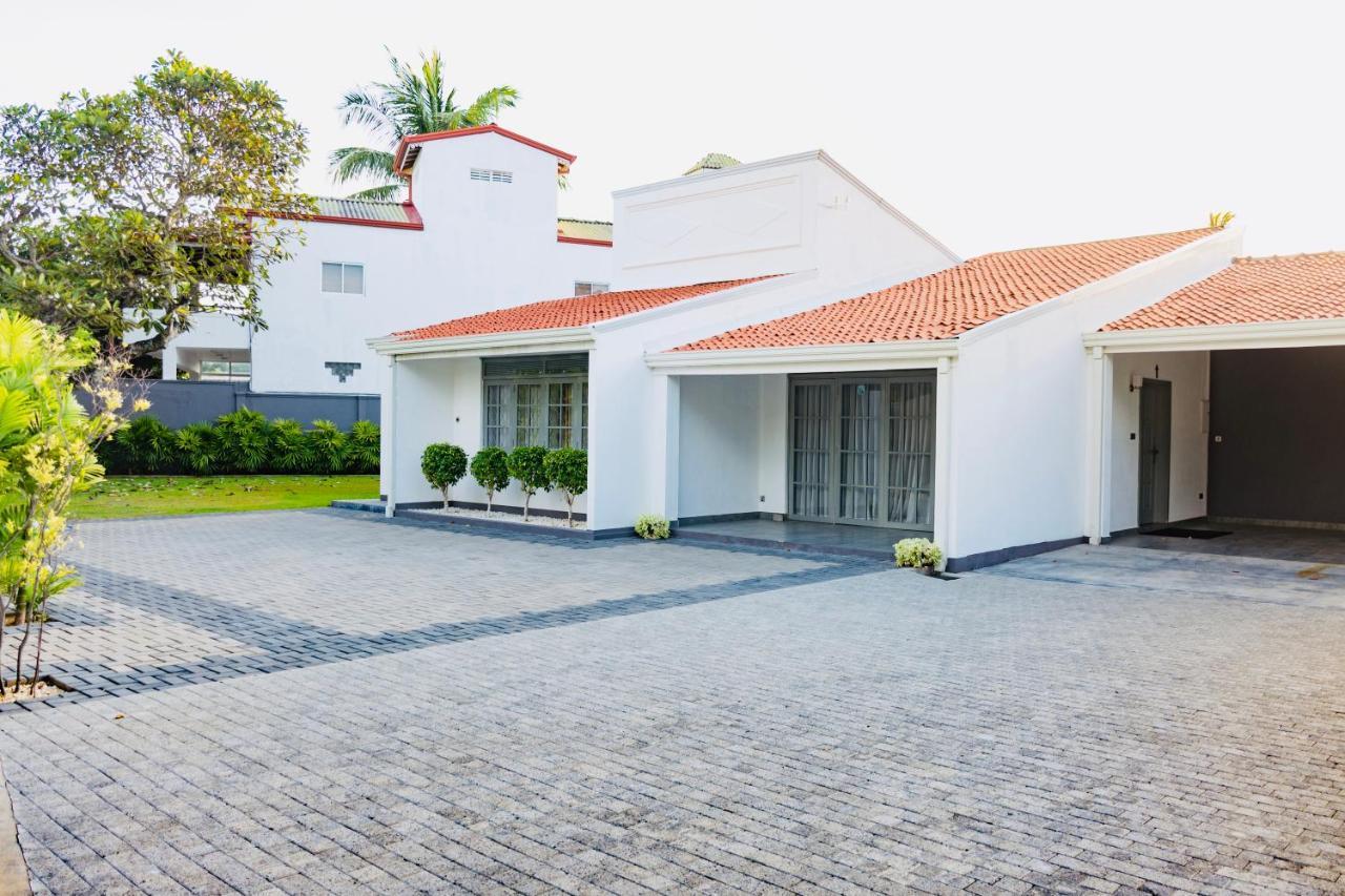 Bony'S Holiday Inn Negombo Exterior foto