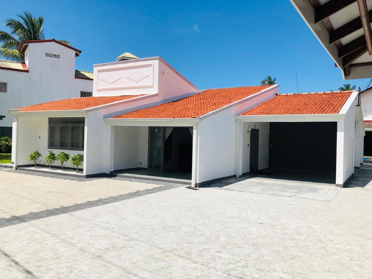 Bony'S Holiday Inn Negombo Exterior foto