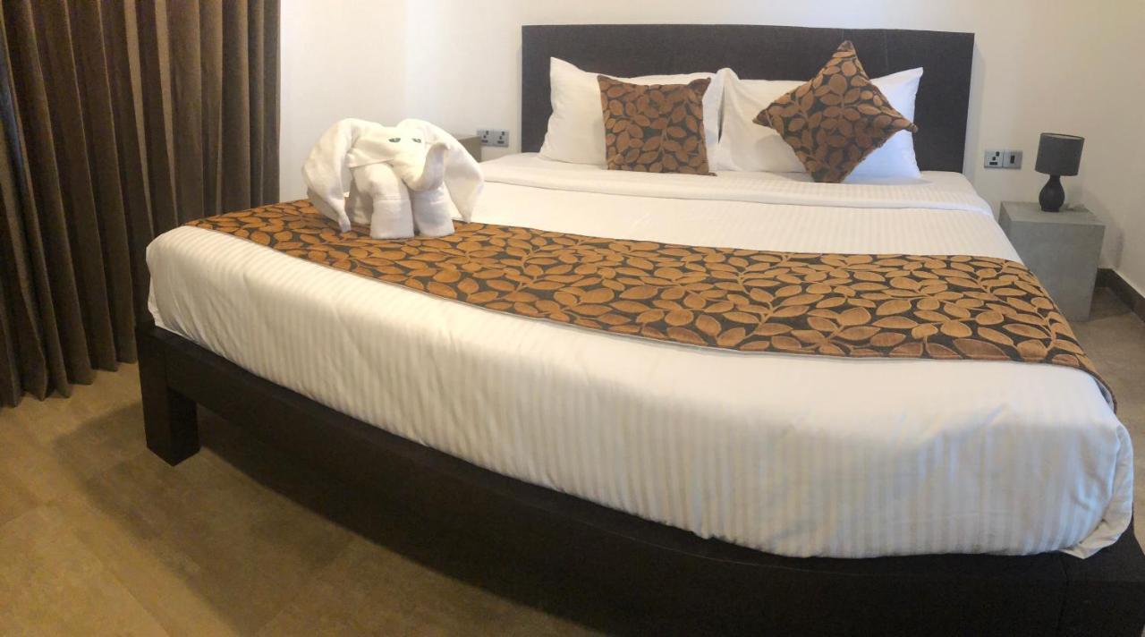Bony'S Holiday Inn Negombo Exterior foto