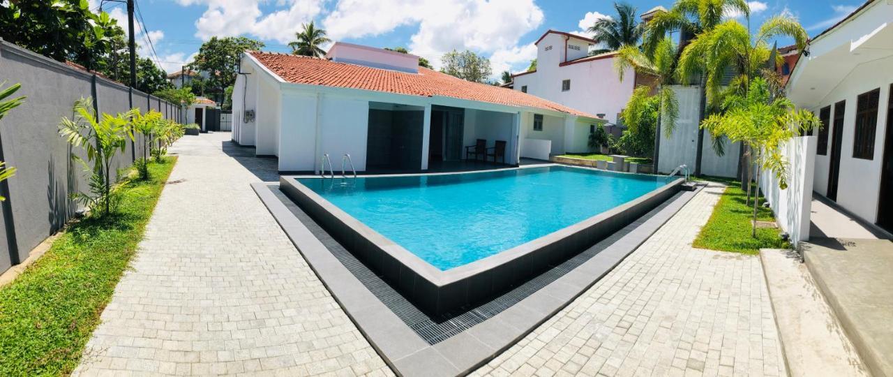 Bony'S Holiday Inn Negombo Exterior foto
