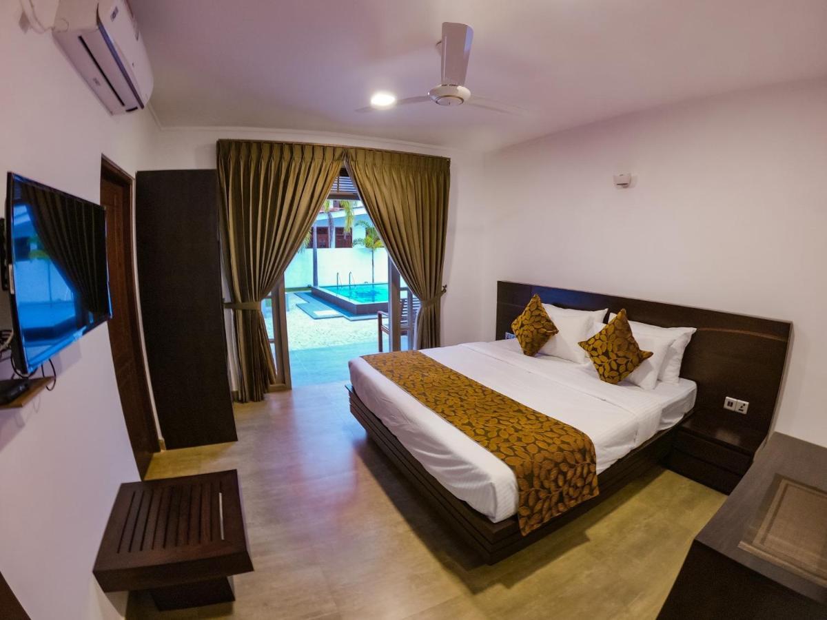 Bony'S Holiday Inn Negombo Exterior foto