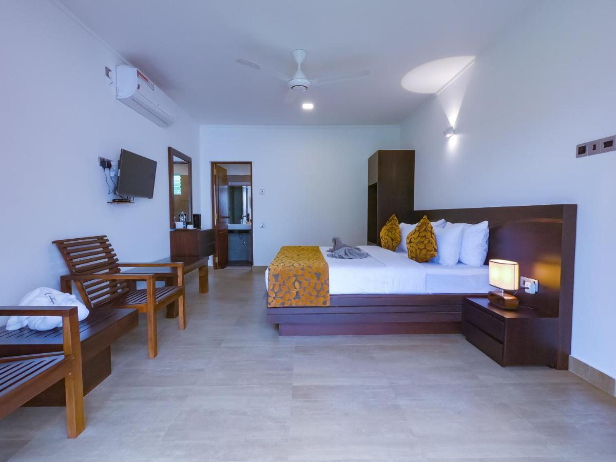 Bony'S Holiday Inn Negombo Exterior foto